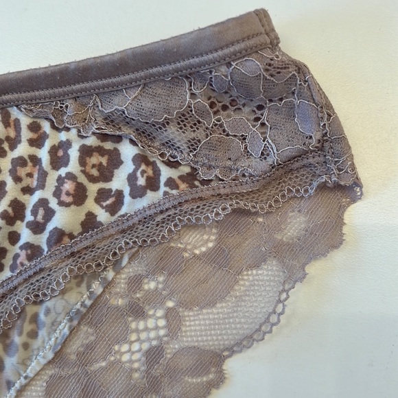 Victoria’s Secret, new, beige & Pink Cheetah, print, Cheekini panties, size XL - Picture 4 of 7
